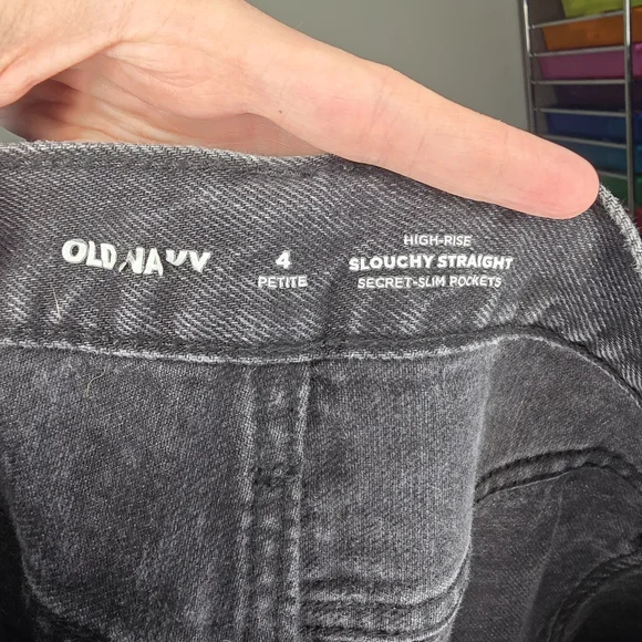 Old Navy Women's Charcoal Straight Leg Jeans - Picture 4 of 4